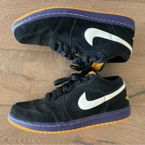 Jordan 1 Phat Low Taxi Purple